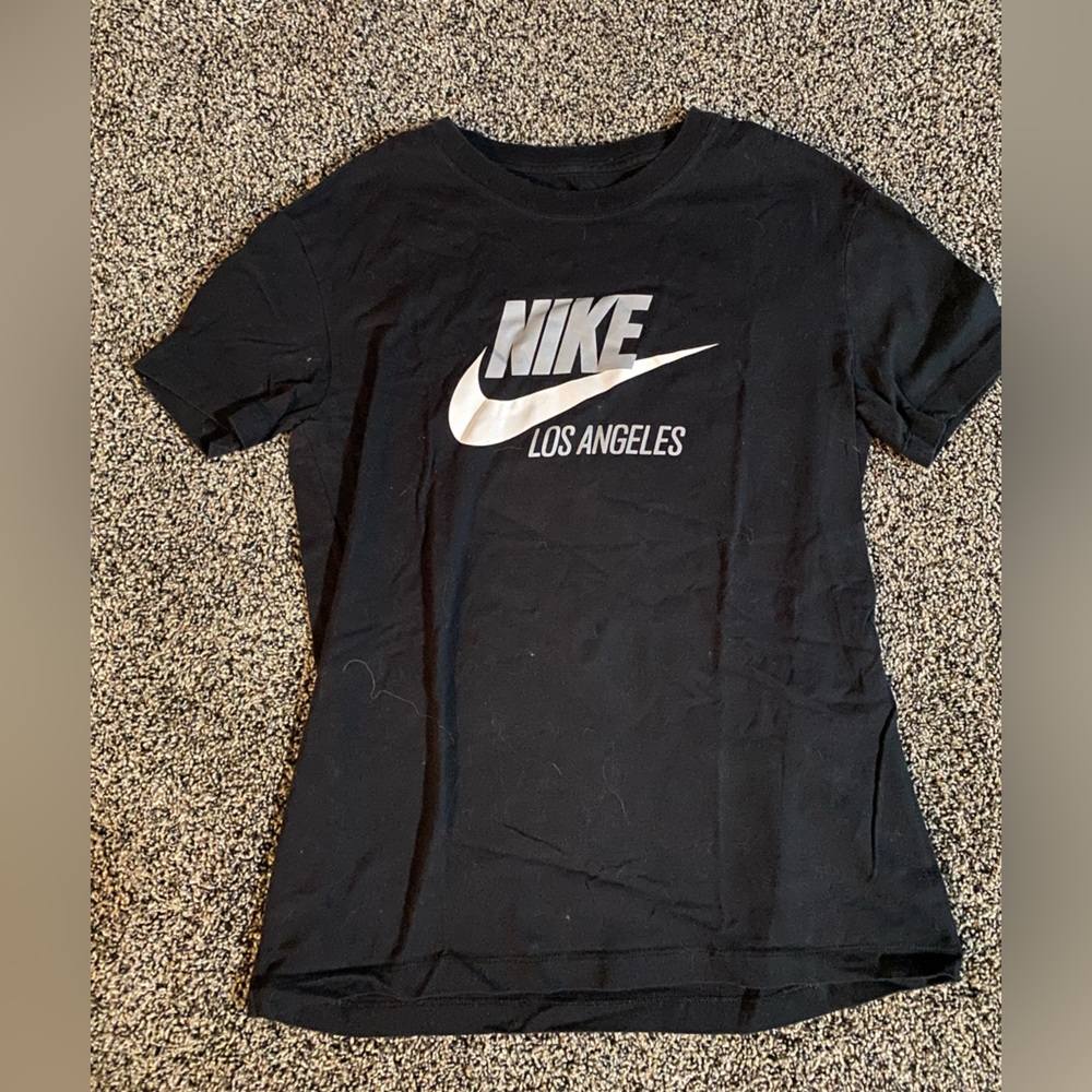 Nike tshirt size xs